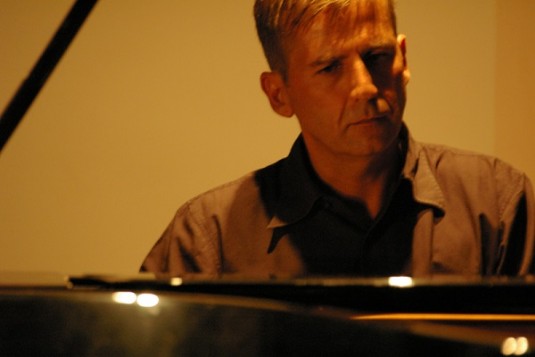 Salvatore Giannella pianosta alla Camera musicale Romana